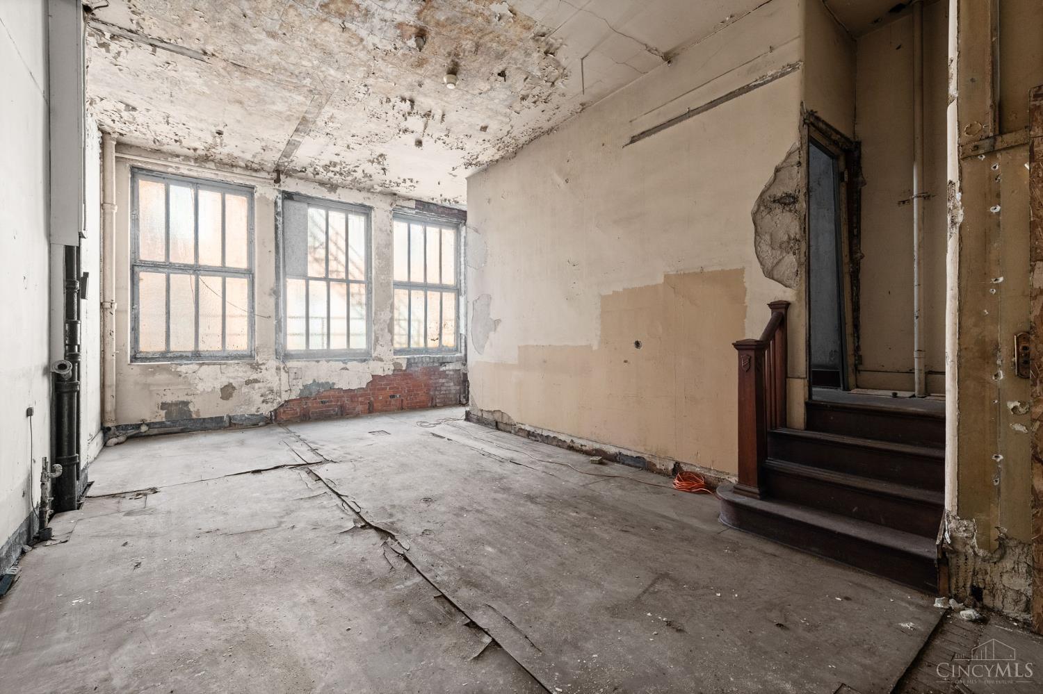 8 Fourth Street, Cincinnati, OH, 45202 — photo 27