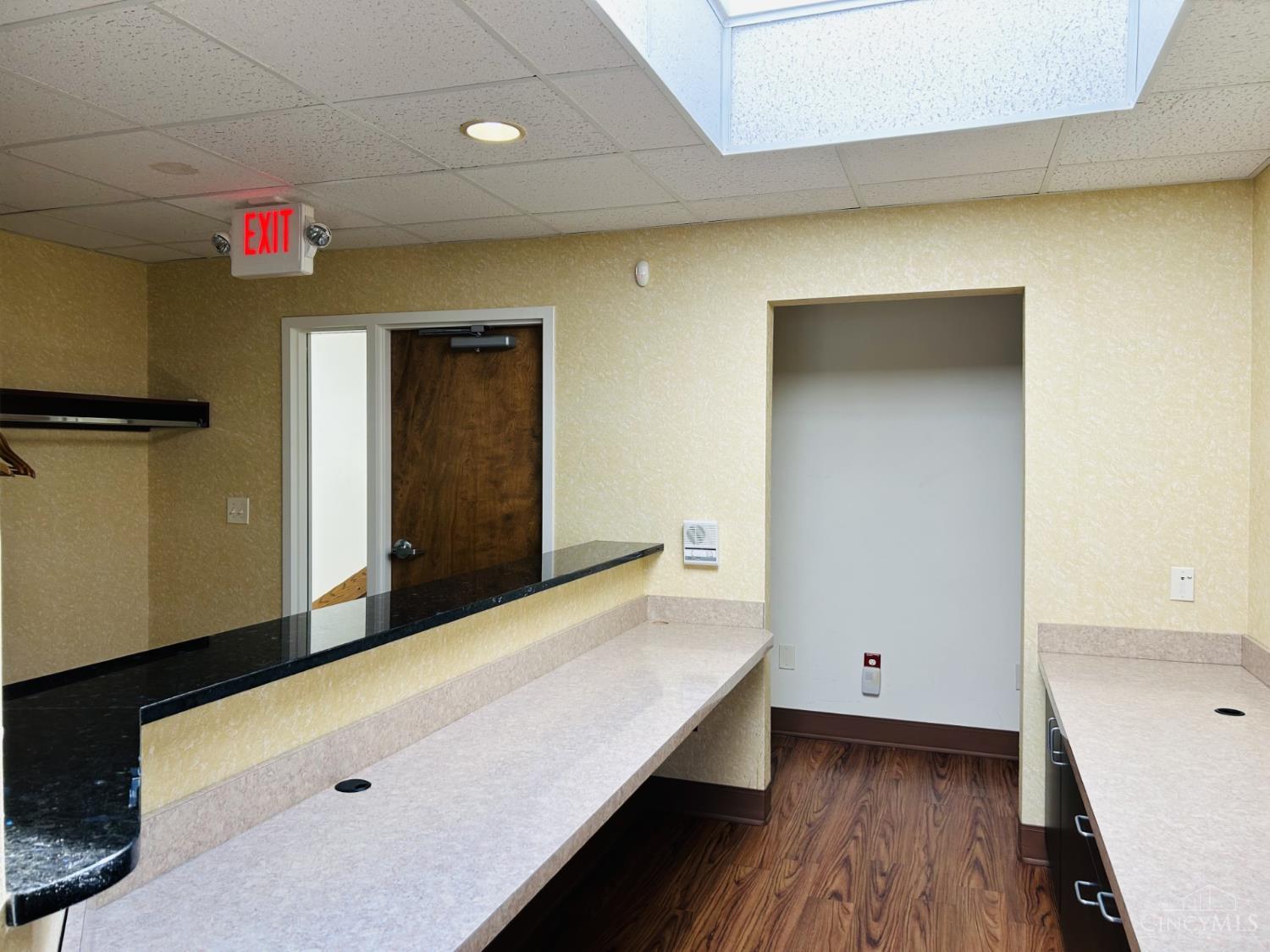 3006 Glenmore Avenue, Cincinnati, OH, 45238 — photo 3