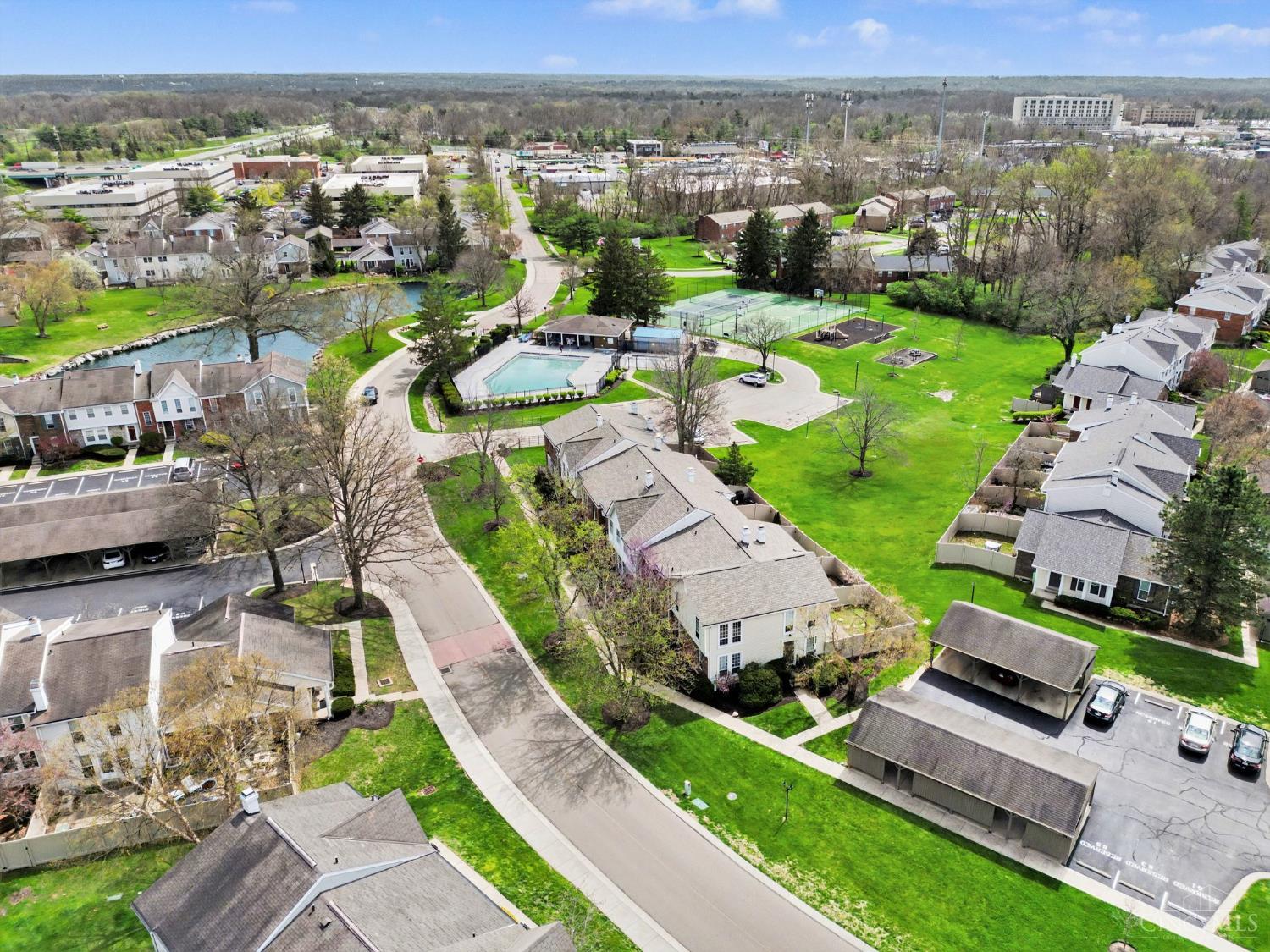 8081 Hetz Drive, Sycamore Twp, OH, 45242 — photo 2