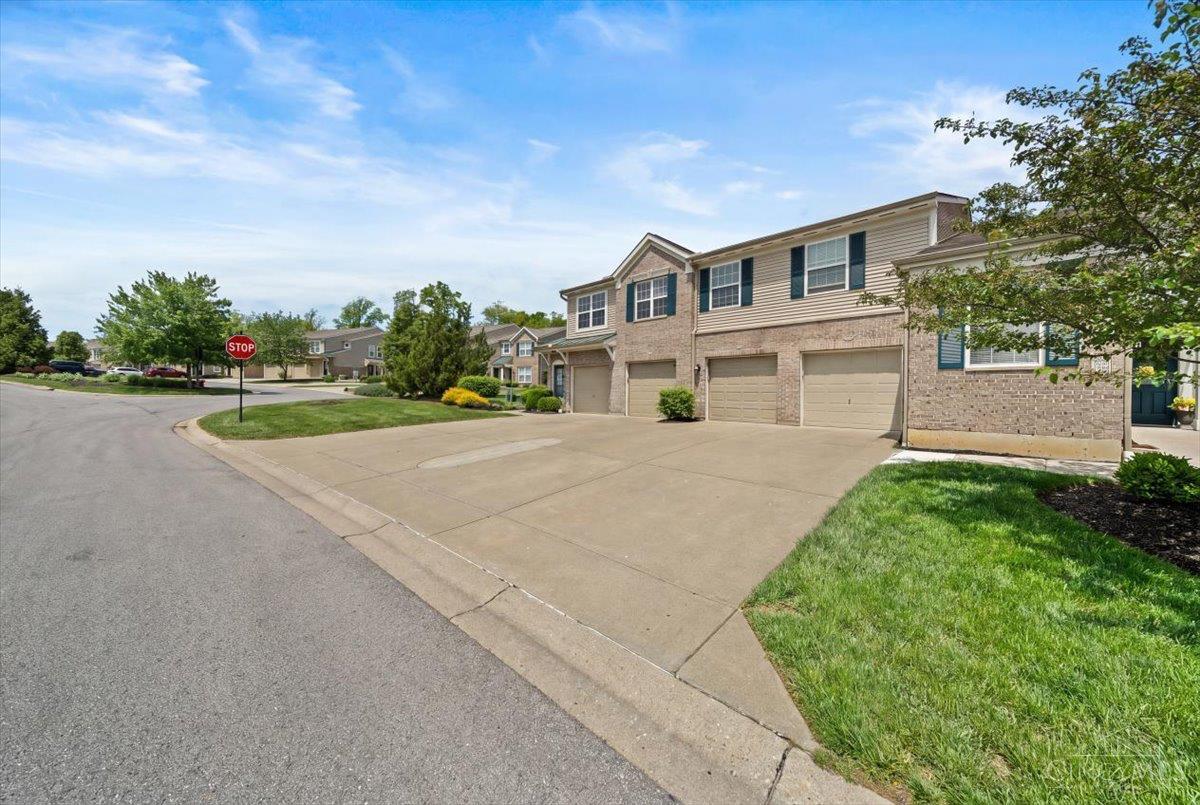1384 Twin Spires Drive, Batavia Twp, OH, 45103 — photo 4