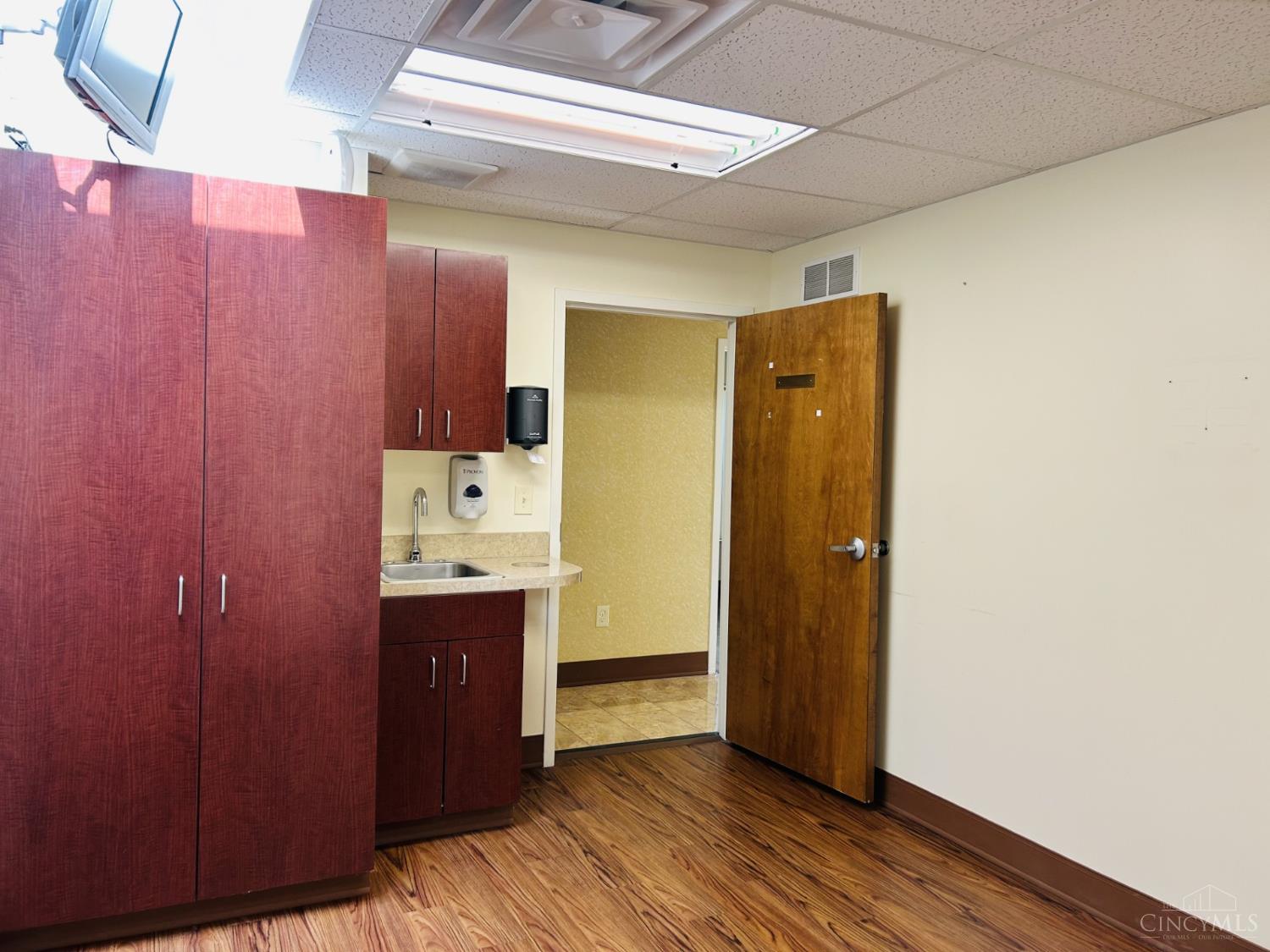 3006 Glenmore Avenue, Cincinnati, OH, 45238 — photo 13