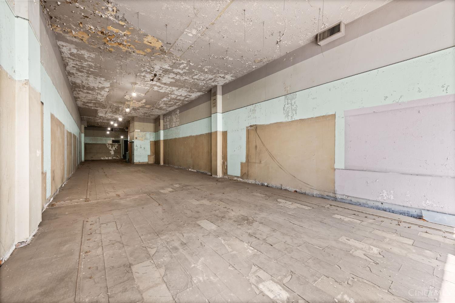 8 Fourth Street, Cincinnati, OH, 45202 — photo 17