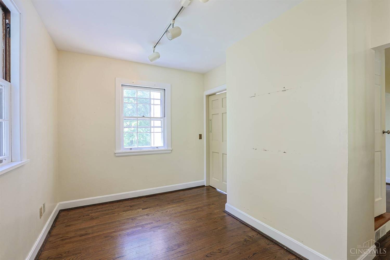 11 Weebetook Lane, Cincinnati, OH, 45208 — photo 32