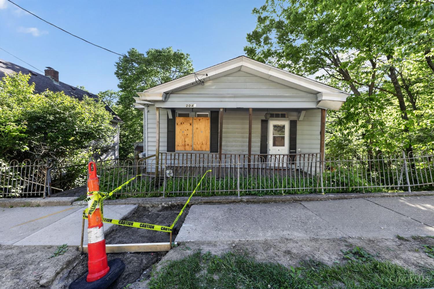 2041 Baltimore Avenue, Cincinnati, OH, 45225