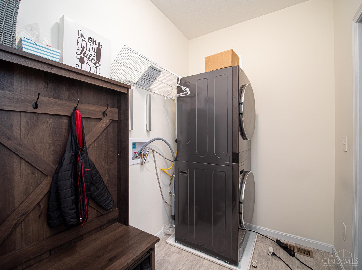 10015 Washington Glen Drive, Washington Twp, OH, 45458 — photo 15