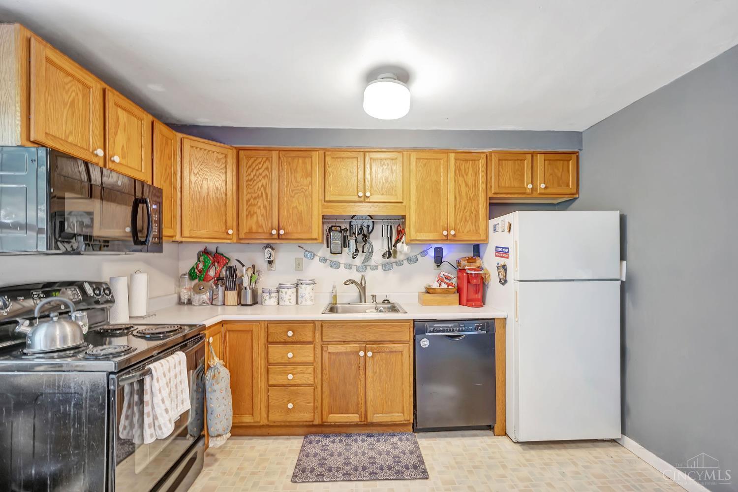 9315 Greenhedge Lane, Symmes Twp, OH, 45140 — photo 8