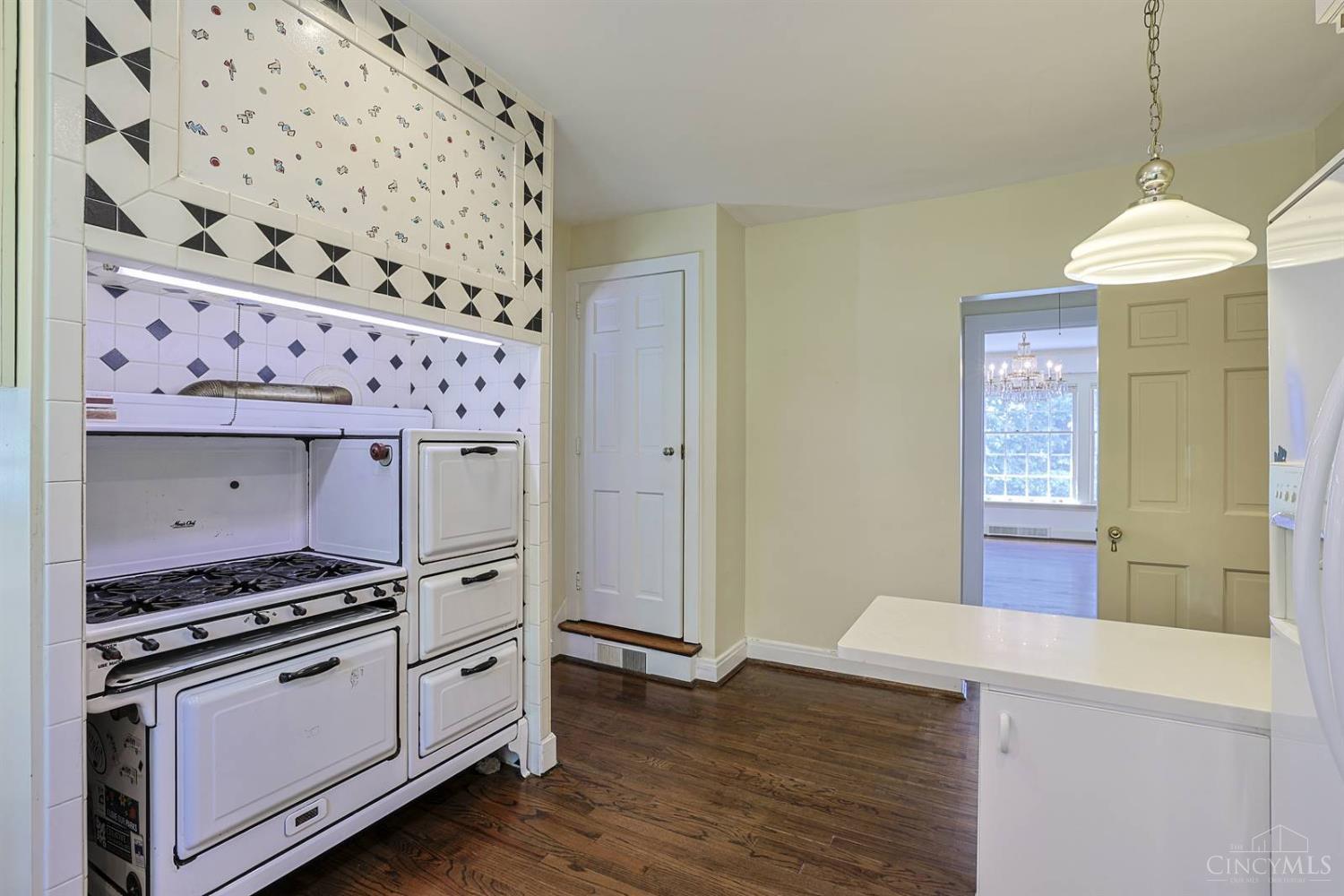 11 Weebetook Lane, Cincinnati, OH, 45208 — photo 29