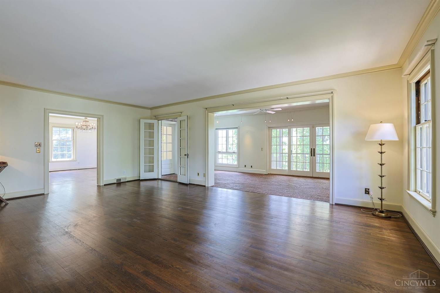 11 Weebetook Lane, Cincinnati, OH, 45208 — photo 13