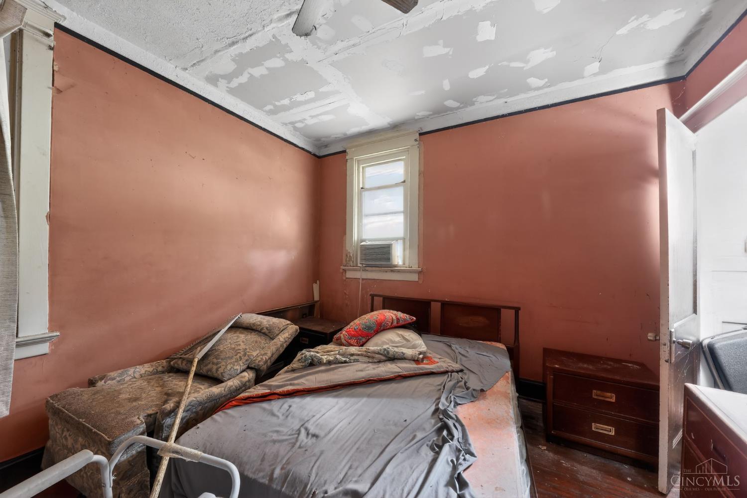 2041 Baltimore Avenue, Cincinnati, OH, 45225 — photo 5