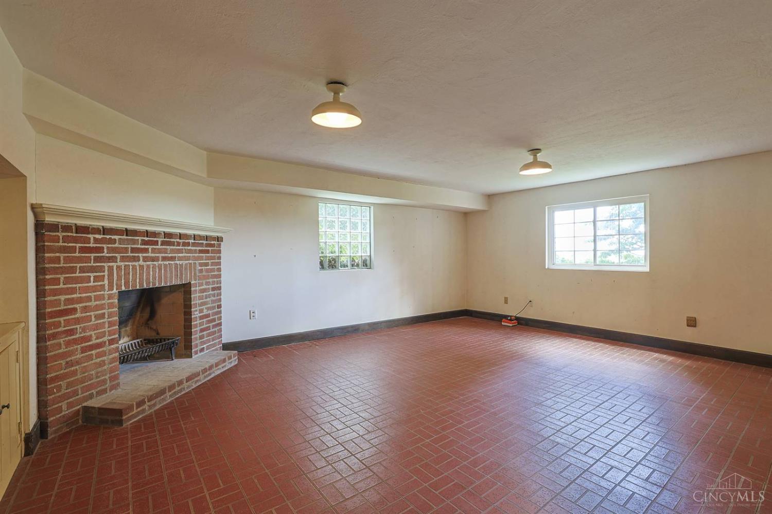 11 Weebetook Lane, Cincinnati, OH, 45208 — photo 60