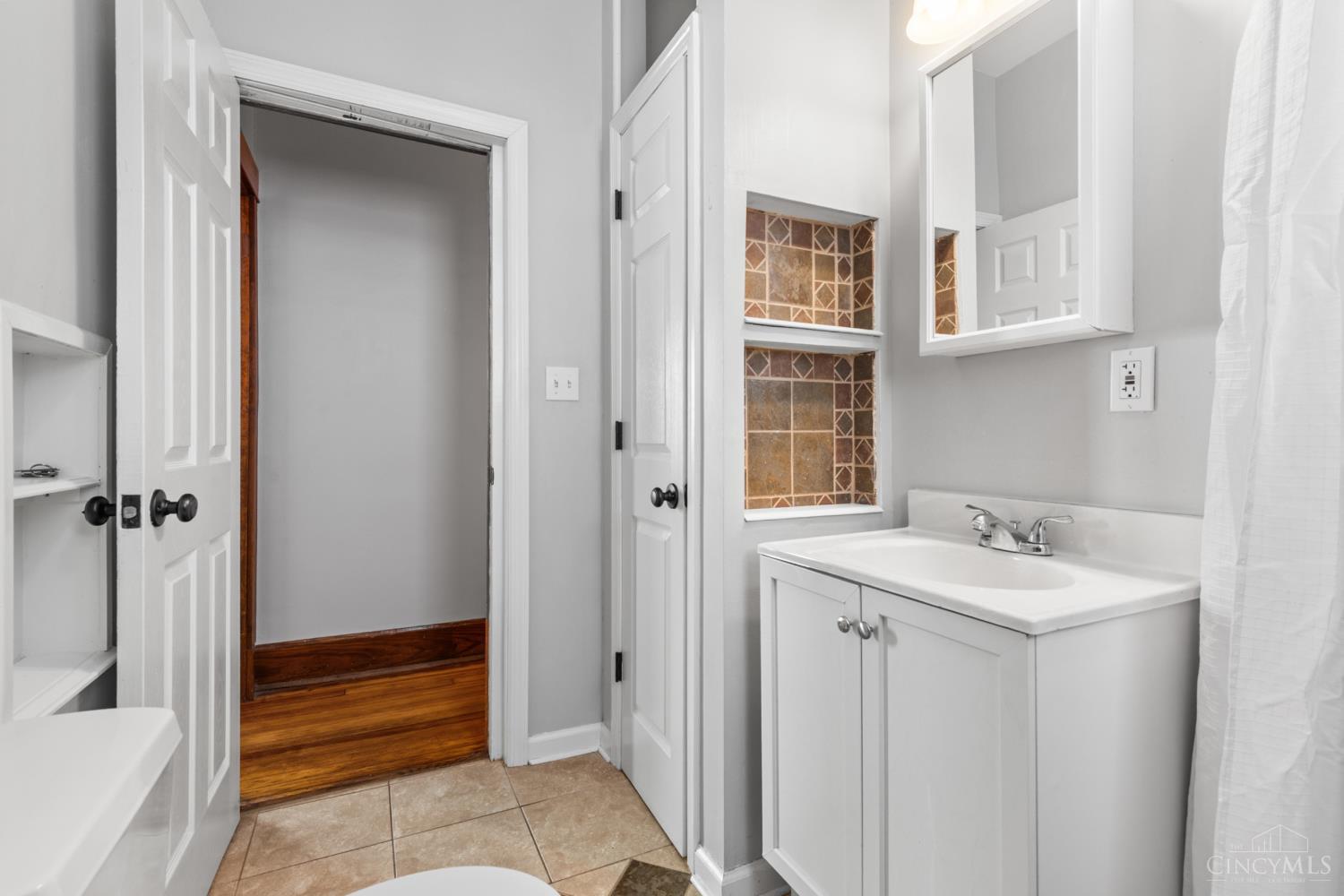 3403 Brotherton Road, Cincinnati, OH, 45209 — photo 17