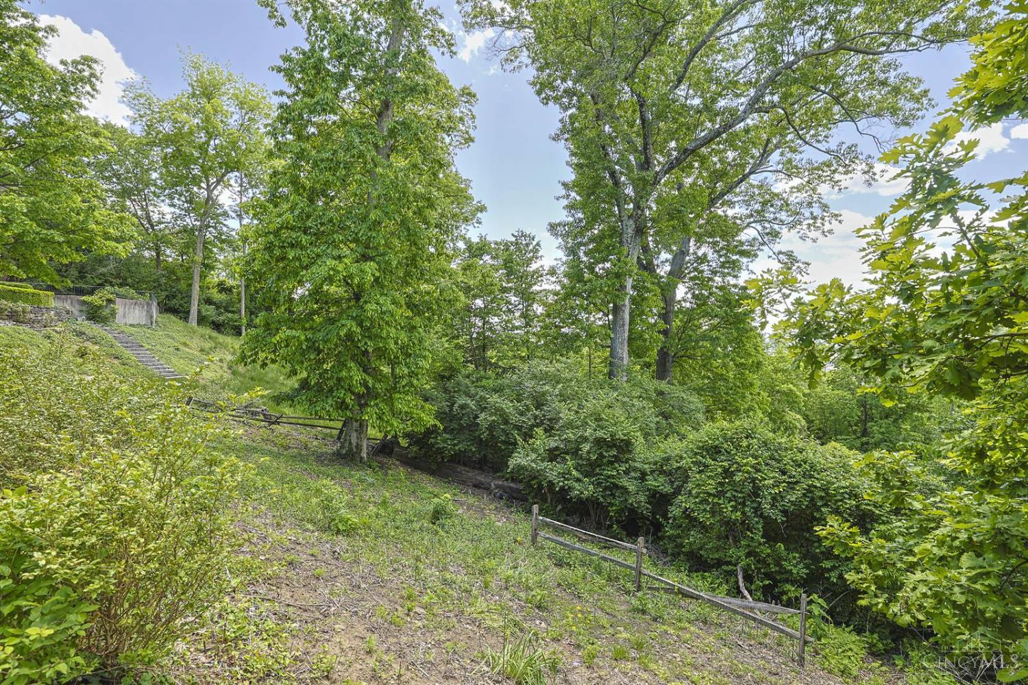 11 Weebetook Lane, Cincinnati, OH, 45208 — photo 65