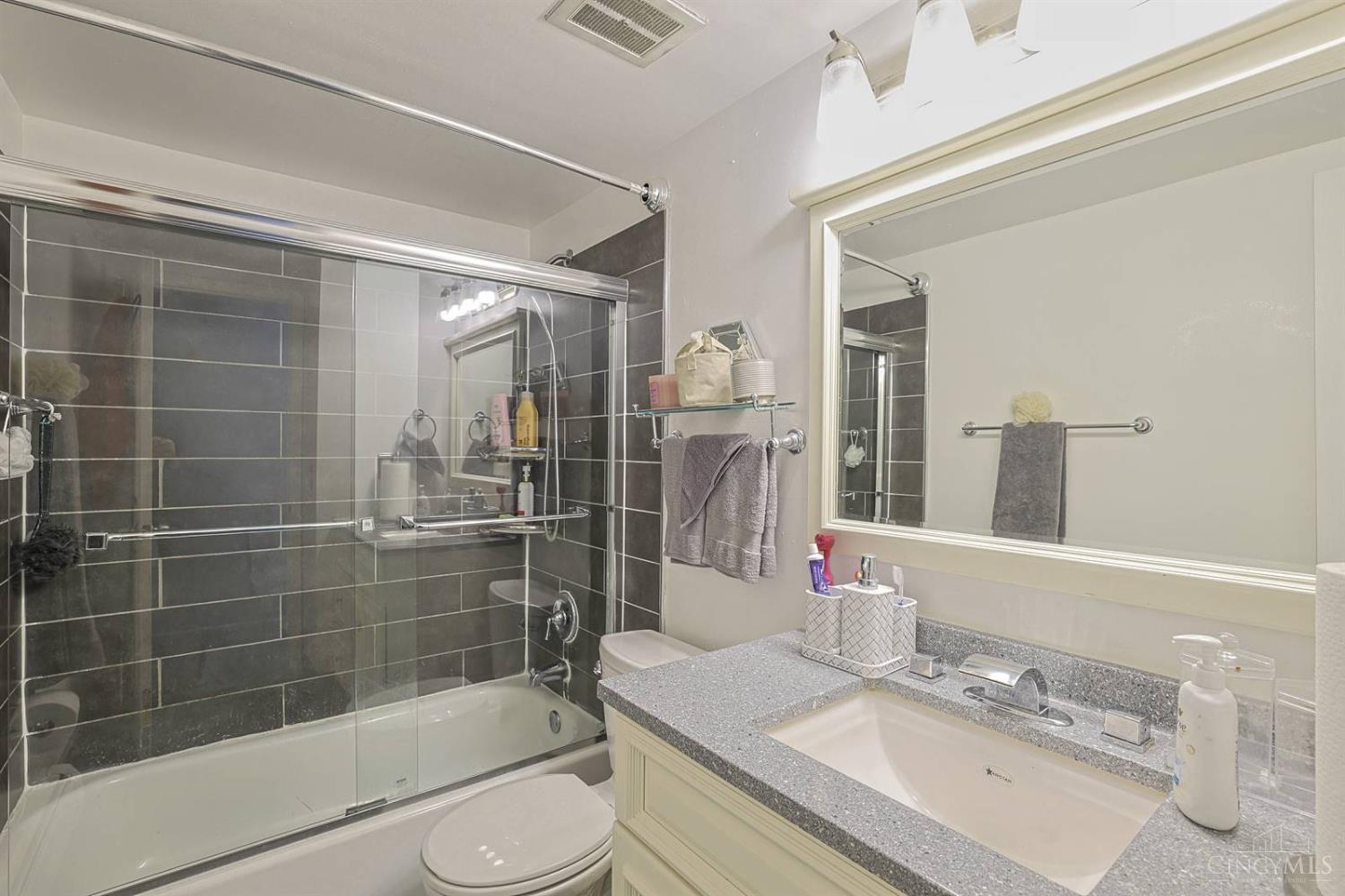 4905 Chalet Drive #111, St Bernard, OH, 45217 — photo 13