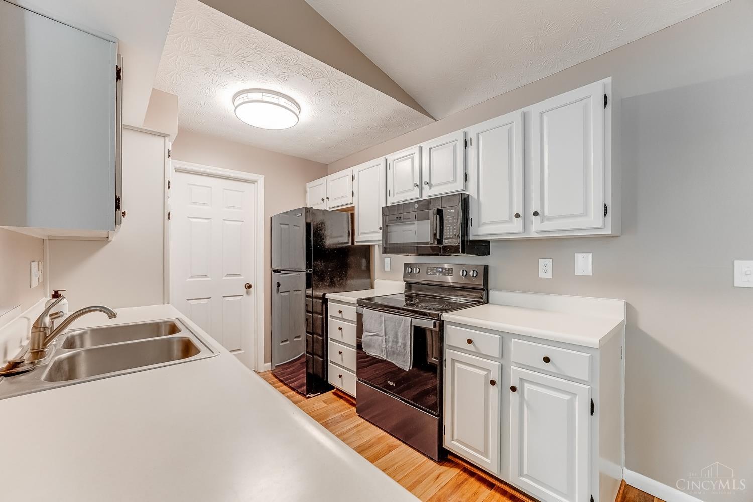 9821 Regatta Drive #303, Cincinnati, OH, 45252 — photo 6