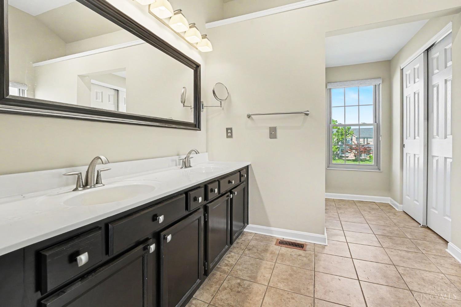 611 Shadowlawn Lane, Miami Twp, OH, 45140