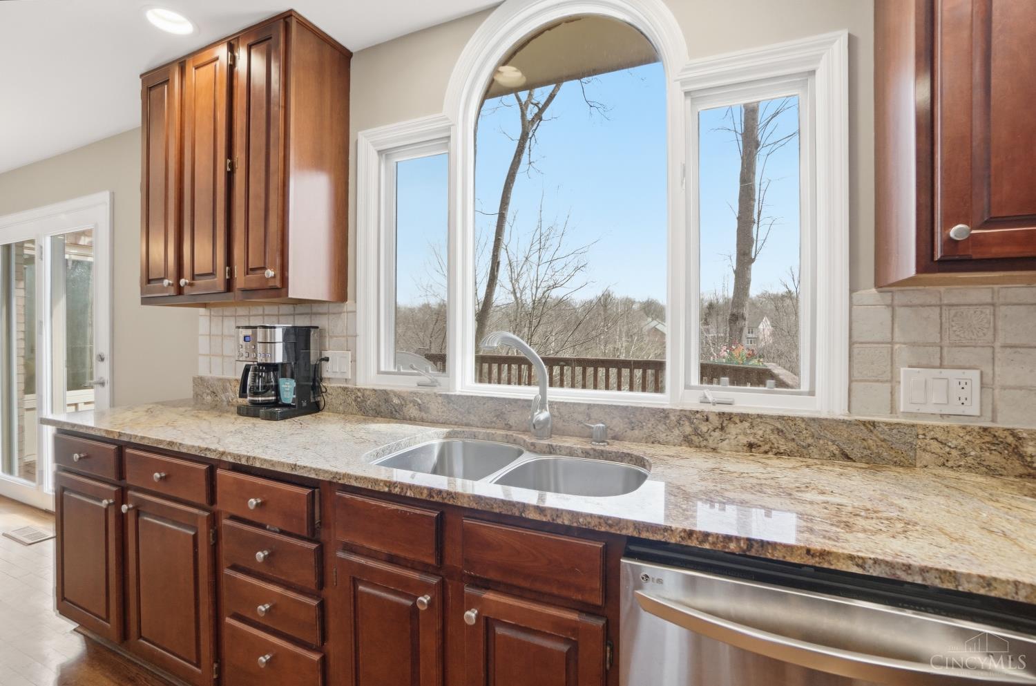 873 Miami Ridge Drive, Loveland, OH, 45140 — photo 19
