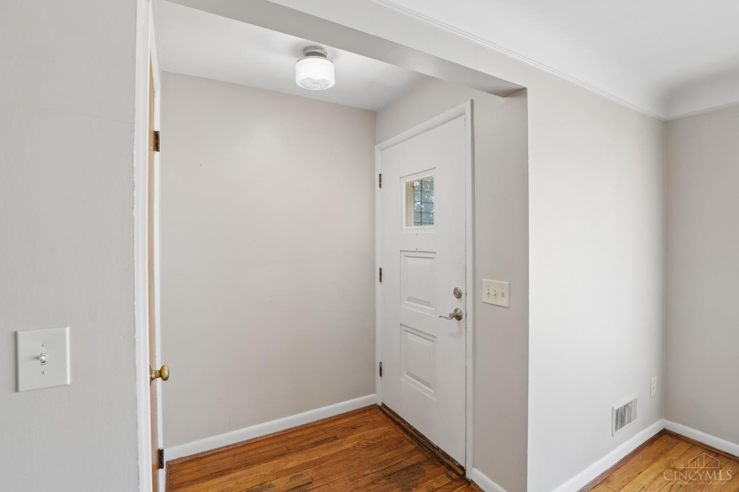 4384 Yakima Court, Cincinnati, OH, 45236 — photo 9