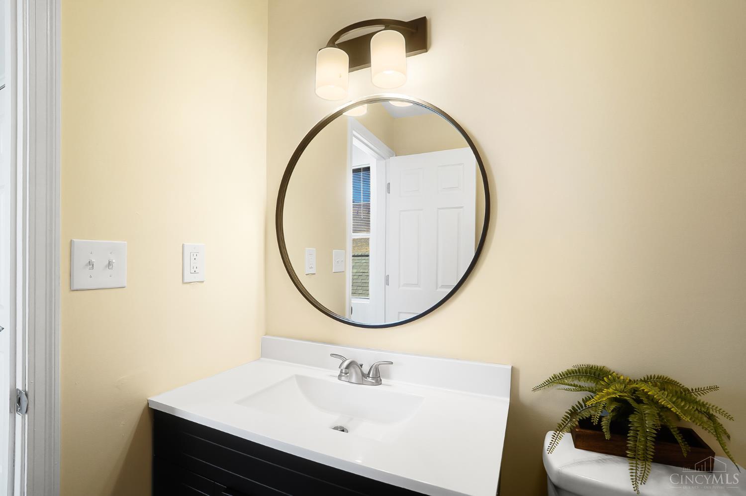 422 Clark Street, Cincinnati, OH, 45203 — photo 32
