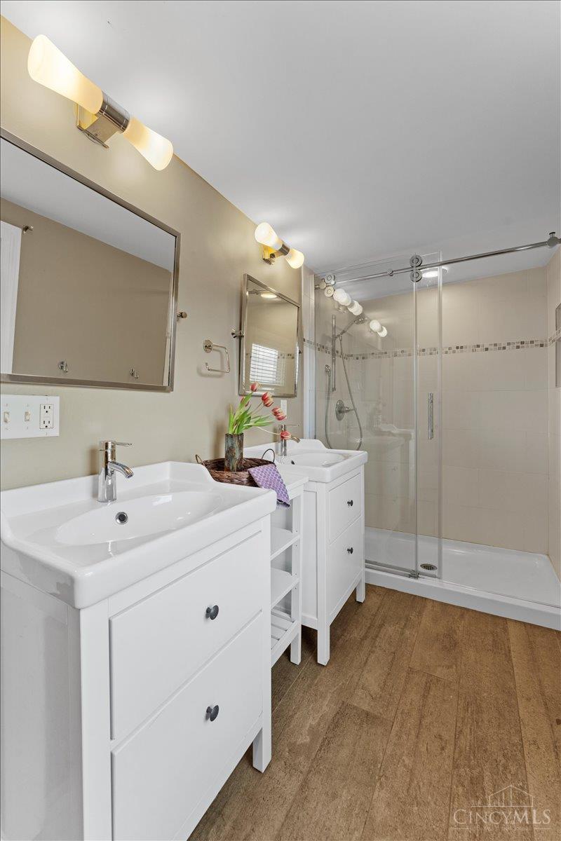 338 Compton Hills Drive, Wyoming, OH, 45215 — photo 57