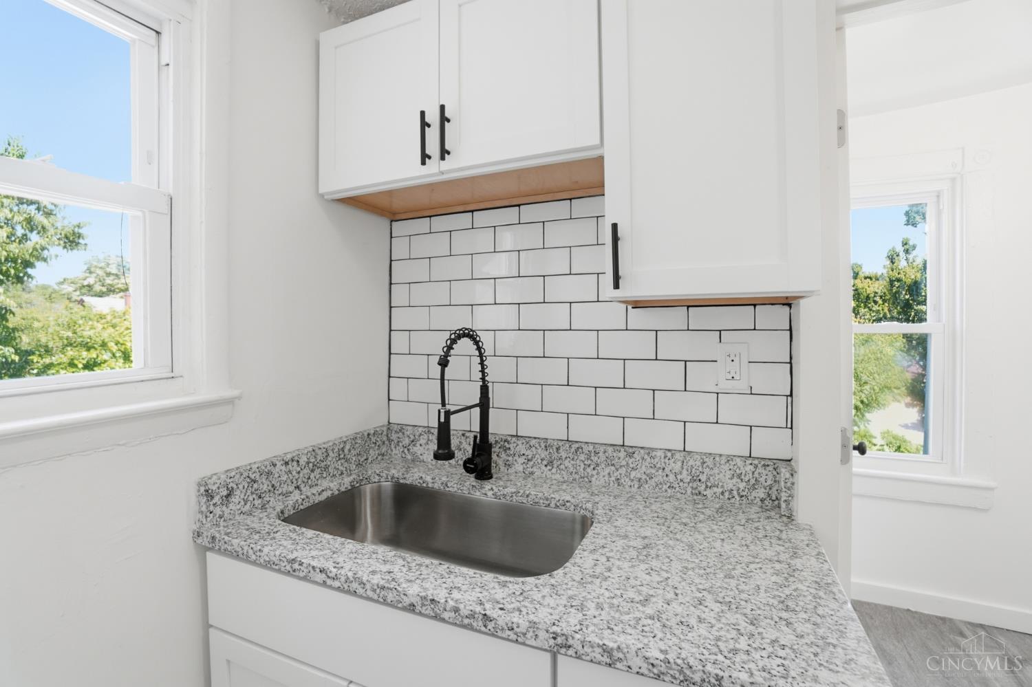 4569 Edgewood Avenue, Cincinnati, OH, 45232 — photo 19