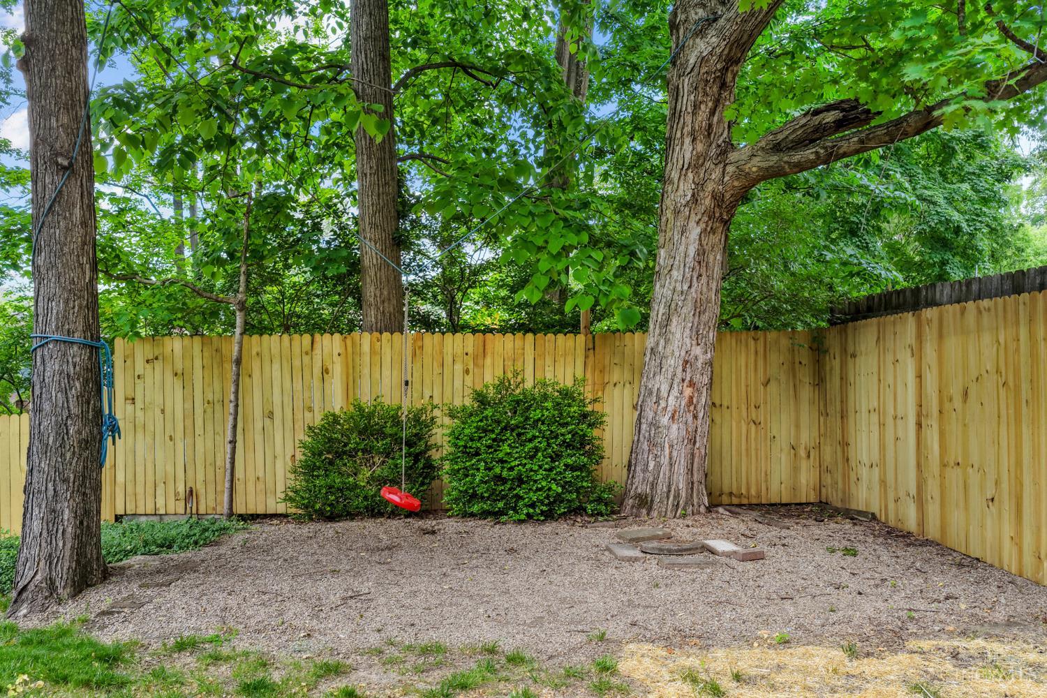 Homes for sale in Cincinnati, OH | 1207 Isis Ave #B, Cincinnati, OH 45208 | MLS# 1877878