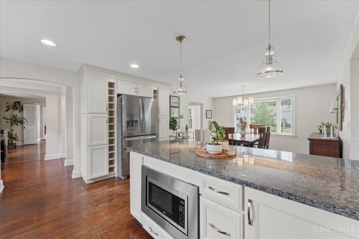 338 Compton Hills Drive, Wyoming, OH, 45215 — photo 17