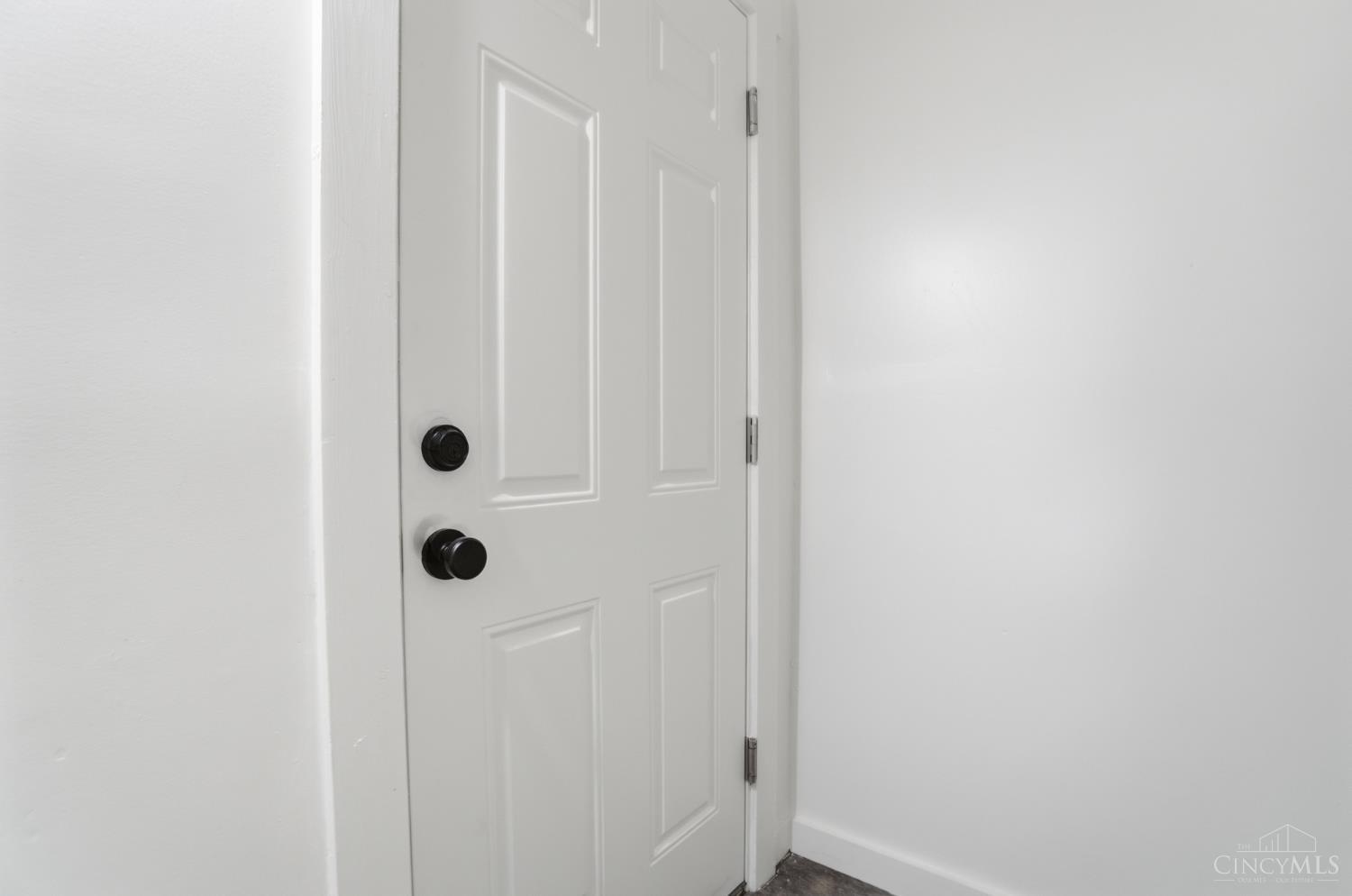 4569 Edgewood Avenue, Cincinnati, OH, 45232 — photo 16