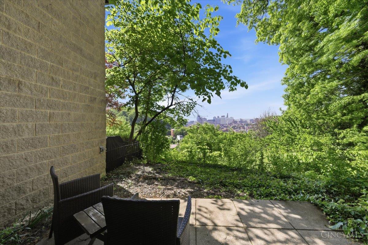 2138 Ohio Avenue, Cincinnati, OH, 45219 — photo 3
