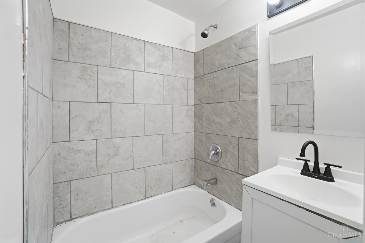 4569 Edgewood Avenue, Cincinnati, OH, 45232 — photo 36