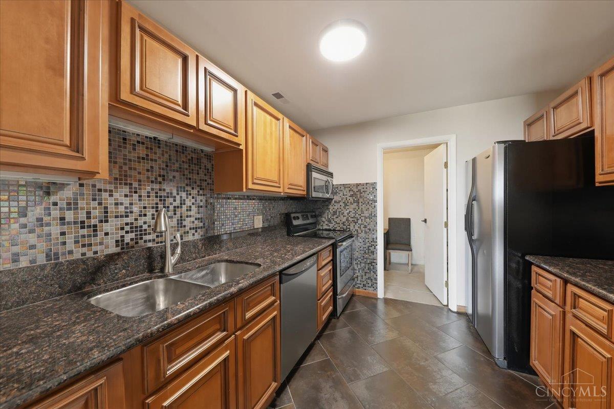 2138 Ohio Avenue, Cincinnati, OH, 45219 — photo 14