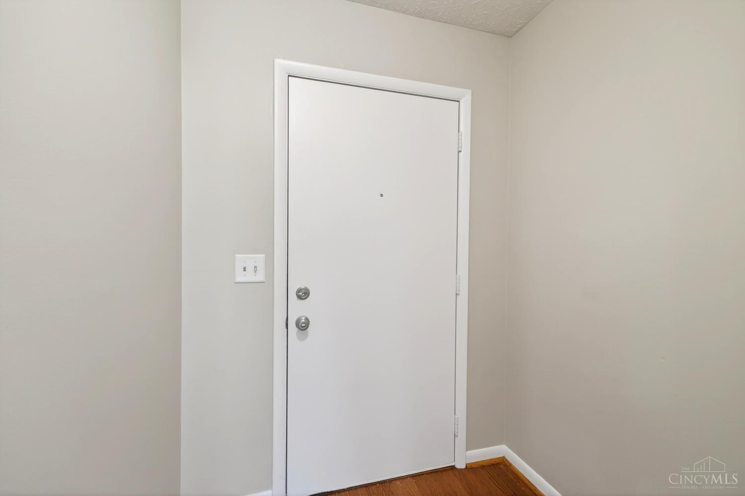 1069 Crisfield Drive, Union Twp, OH, 45245 — photo 4