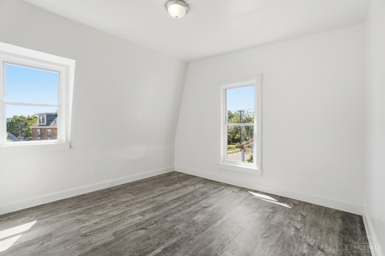 4569 Edgewood Avenue, Cincinnati, OH, 45232 — photo 34