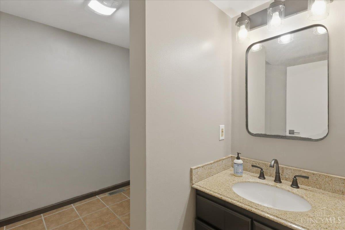 2138 Ohio Avenue, Cincinnati, OH, 45219 — photo 40