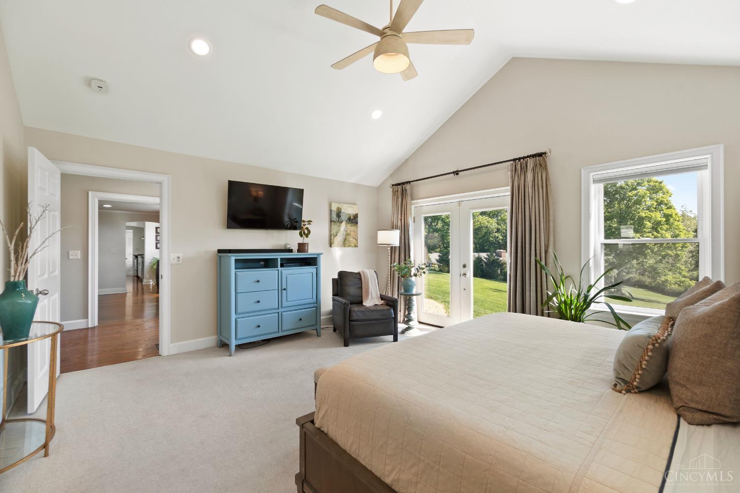 338 Compton Hills Drive, Wyoming, OH, 45215 — photo 38