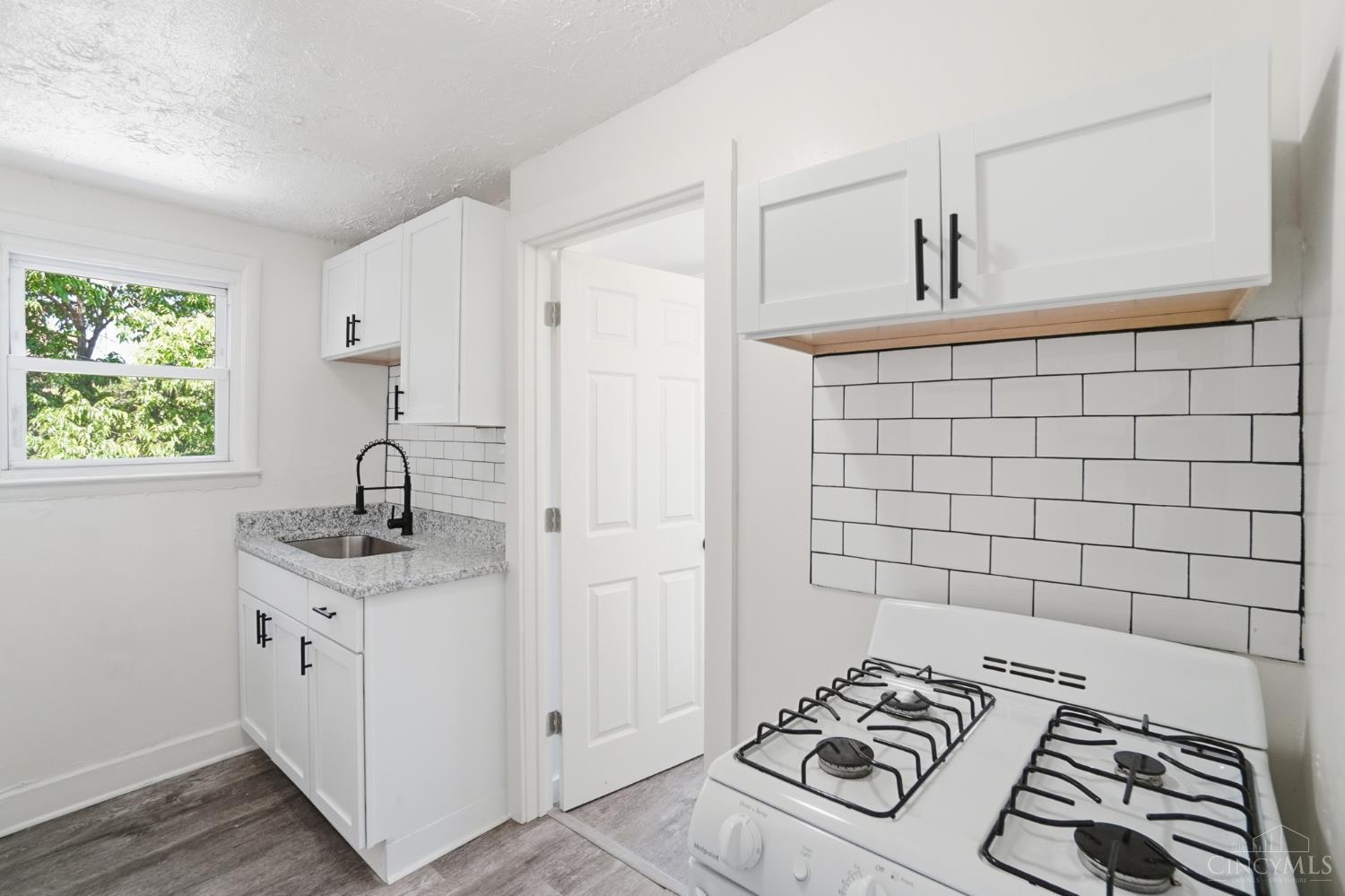 4569 Edgewood Avenue, Cincinnati, OH, 45232 — photo 18