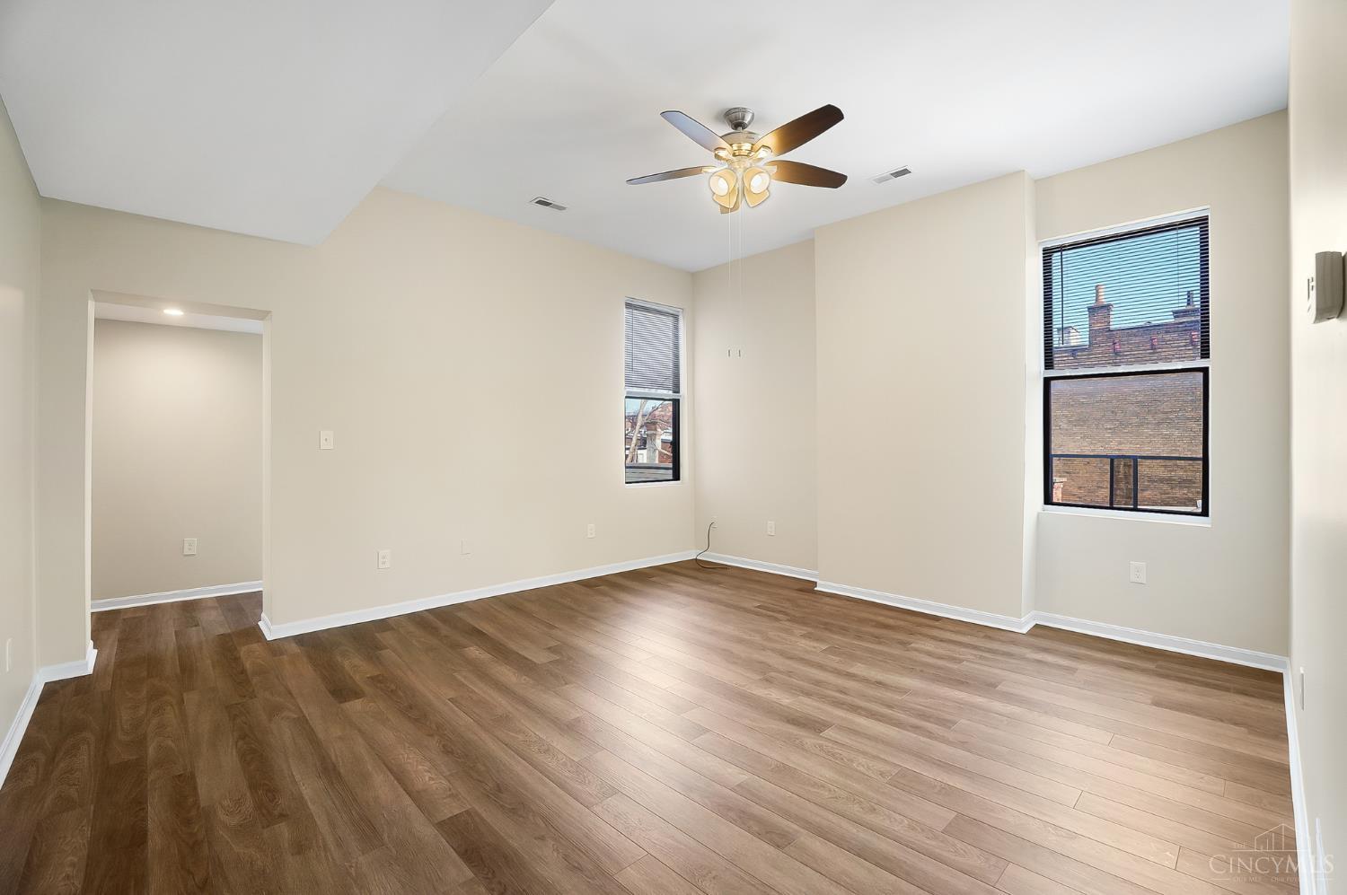 422 Clark Street, Cincinnati, OH, 45203 — photo 14