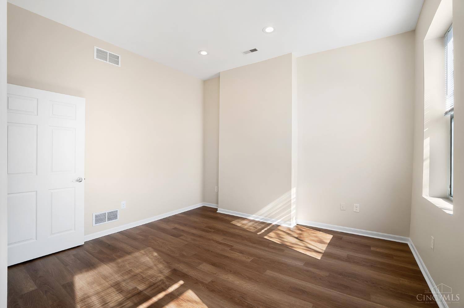 422 Clark Street, Cincinnati, OH, 45203 — photo 35