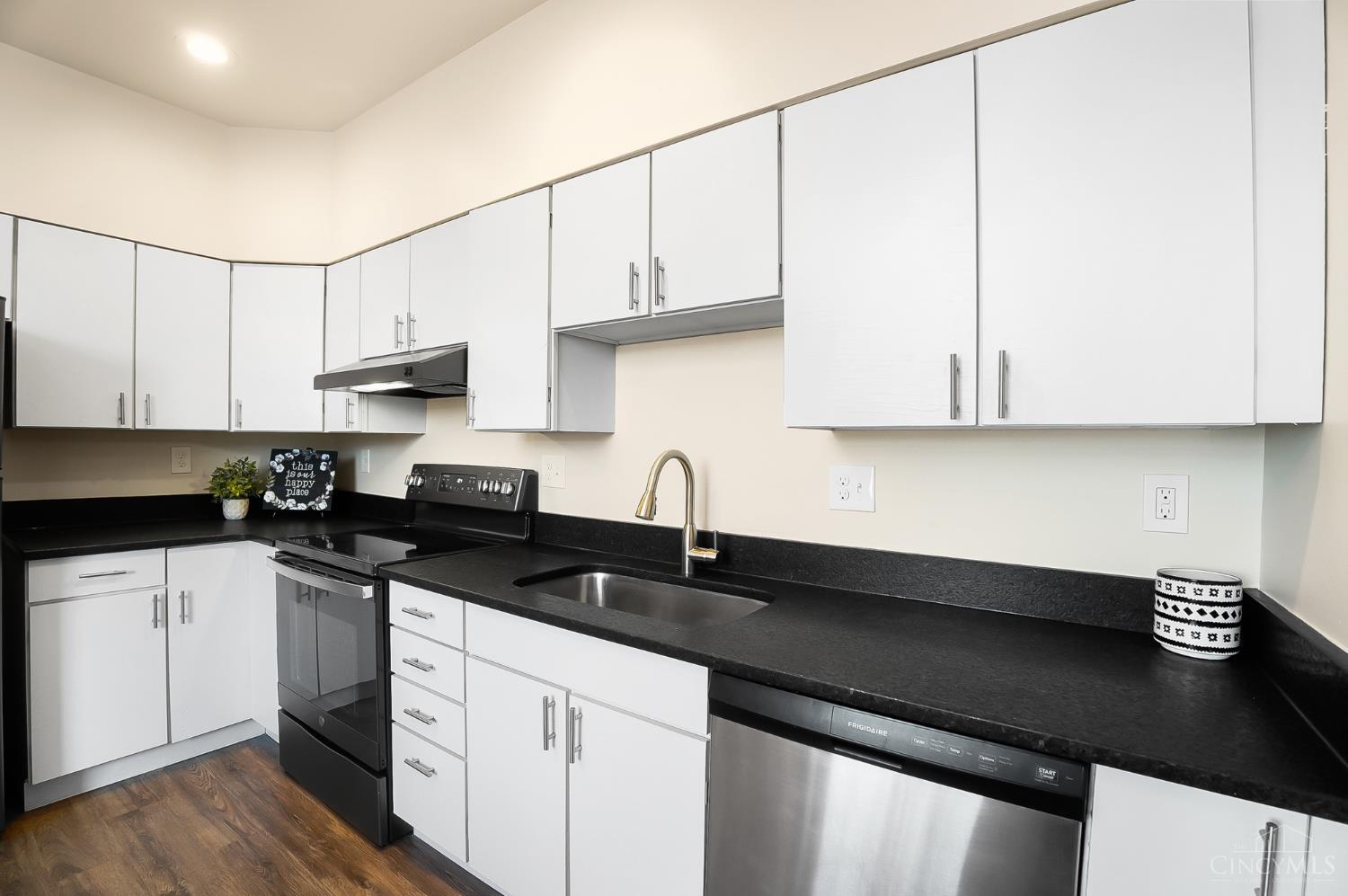 422 Clark Street, Cincinnati, OH, 45203 — photo 21