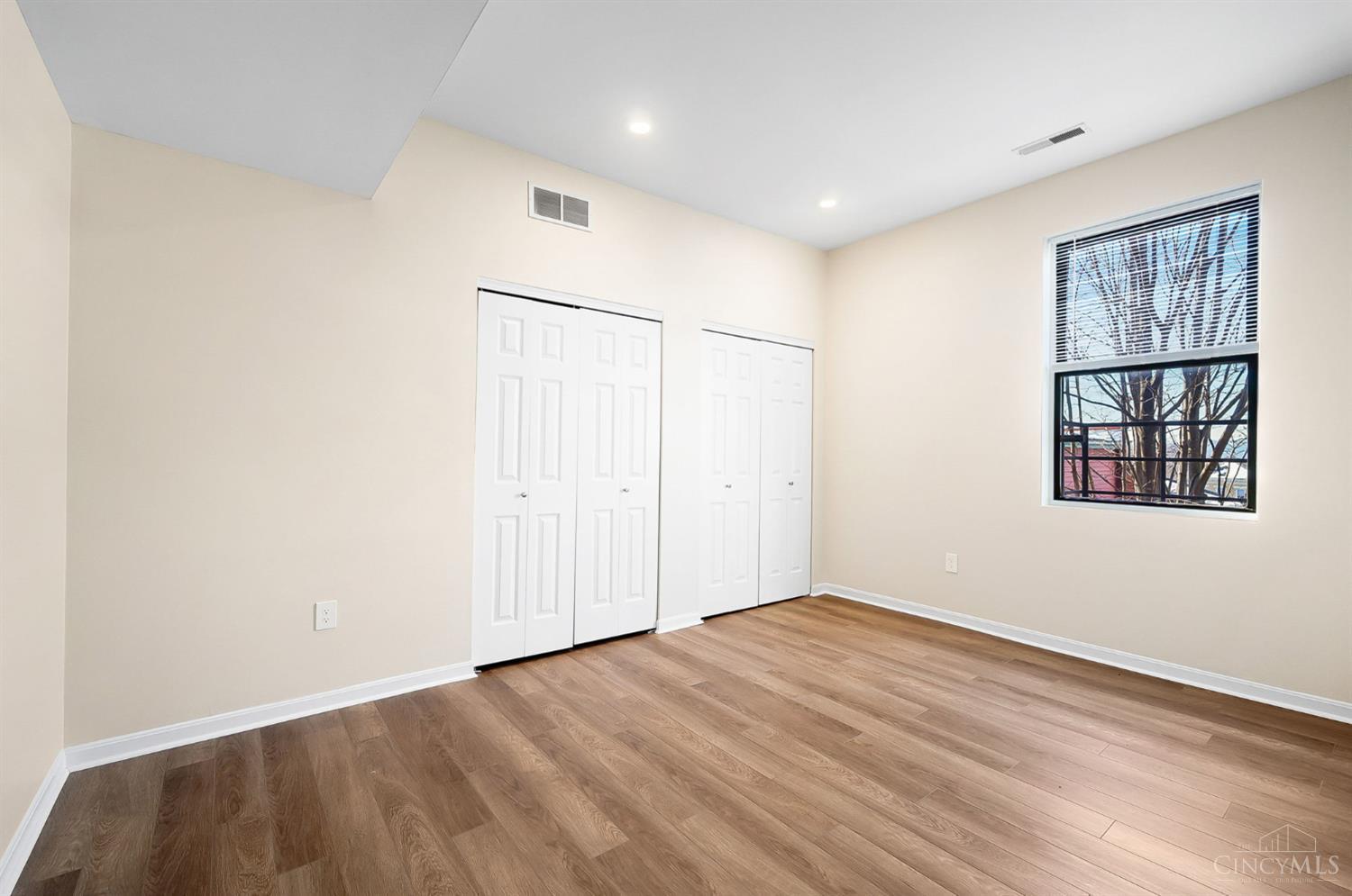 422 Clark Street, Cincinnati, OH, 45203 — photo 28