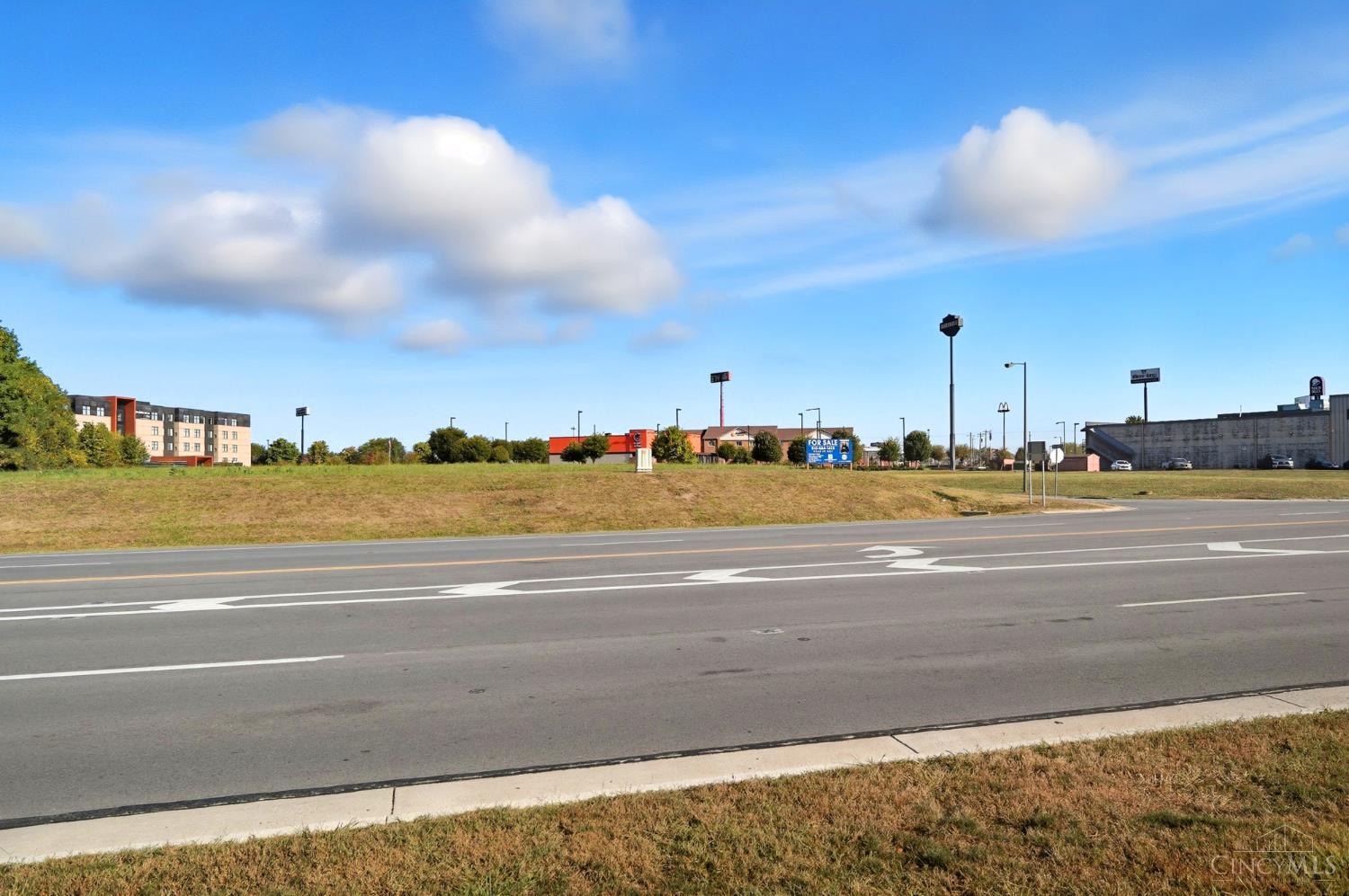 Kings Center Drive, Mason, OH, 45040 — photo 25