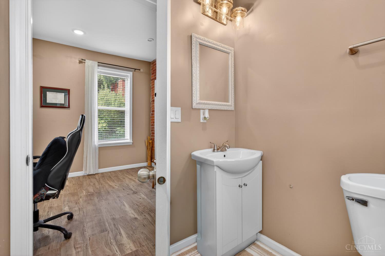 916 York Street, Cincinnati, OH, 45214 — photo 66