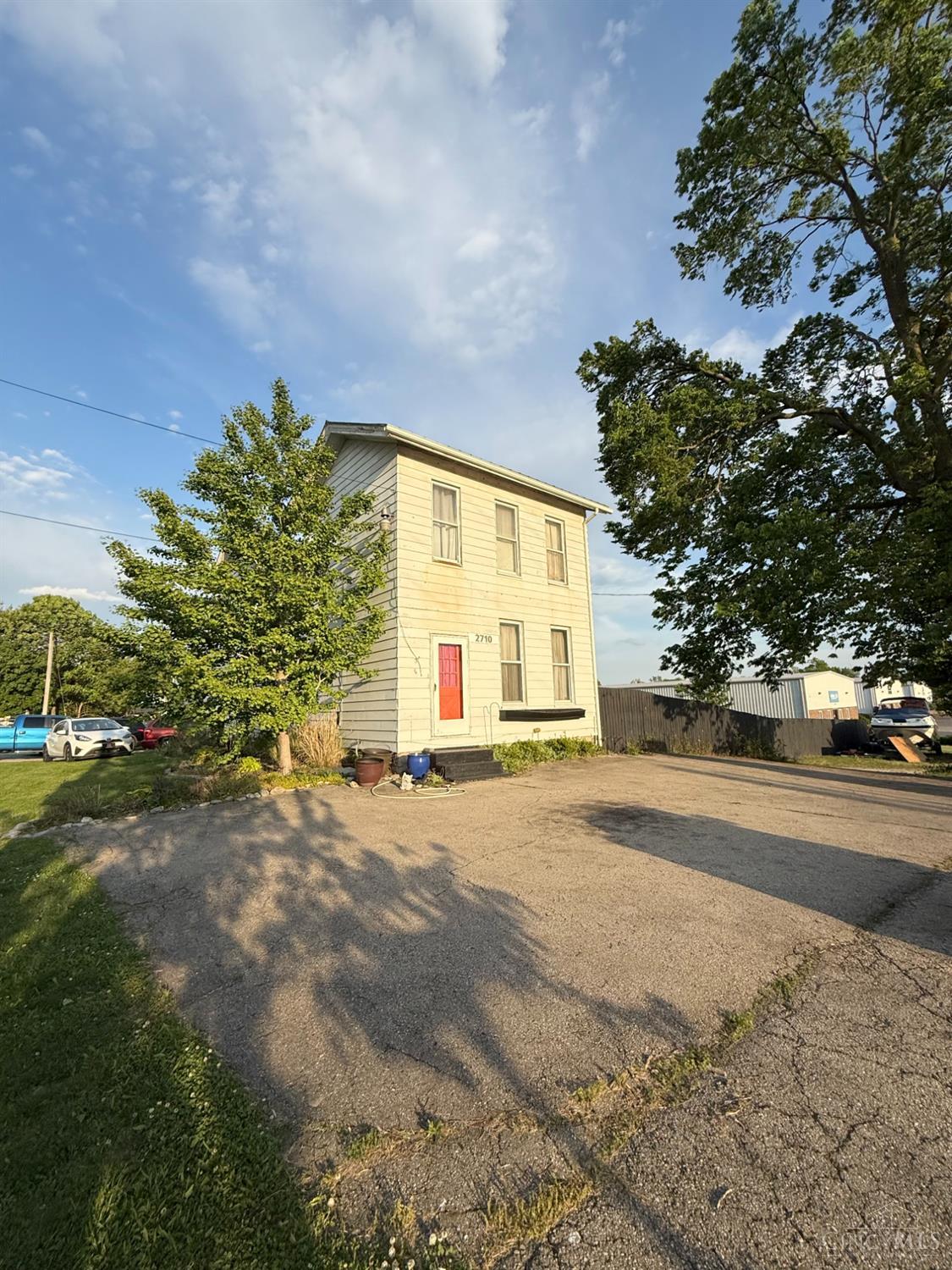 8313 Hendrickson Road, Middletown, OH, 45044 — photo 2