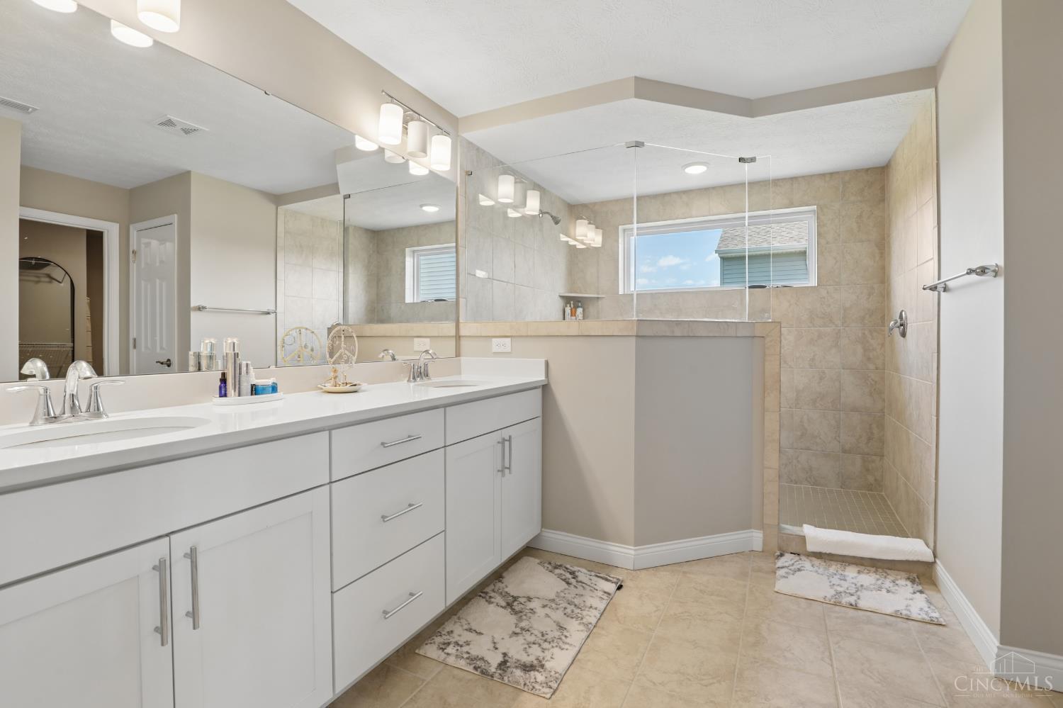 8201 Stone Drive, West Chester, OH, 45241 — photo 28