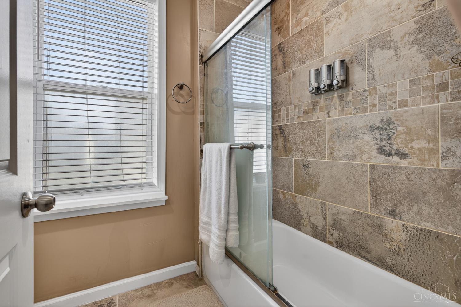 916 York Street, Cincinnati, OH, 45214 — photo 65