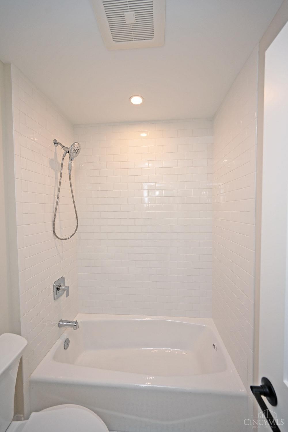 1080 Tuscany Place, Cincinnati, OH, 45226 — photo 40