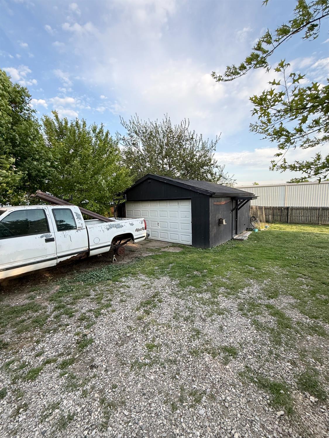 8313 Hendrickson Road, Middletown, OH, 45044 — photo 3