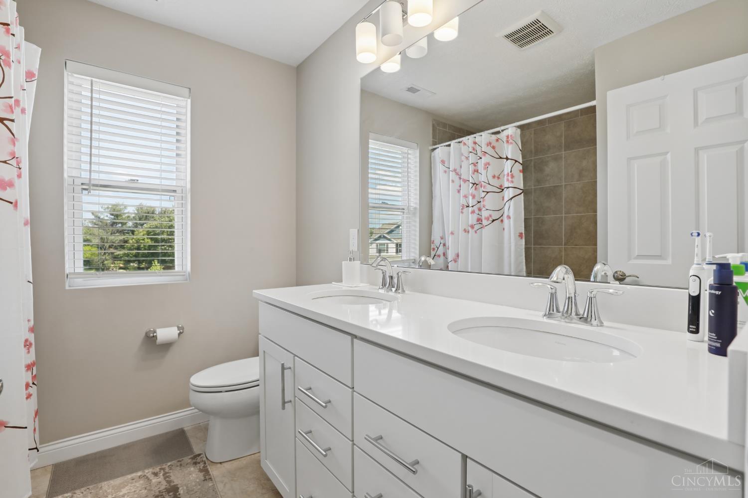 8201 Stone Drive, West Chester, OH, 45241 — photo 39