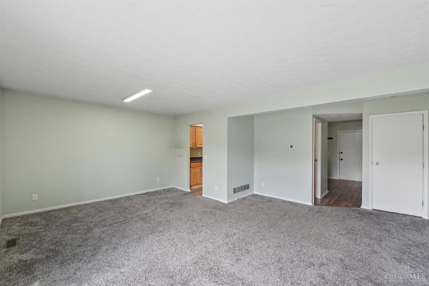 4974 Columbia Circle, West Chester, OH, 45011 — photo 3