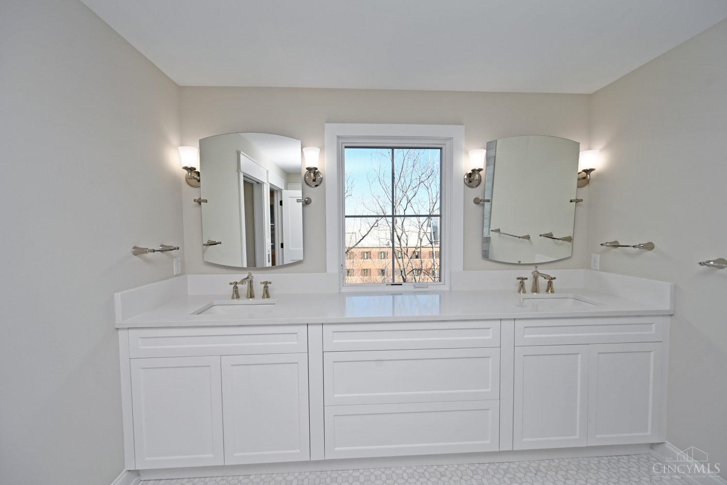 1080 Tuscany Place, Cincinnati, OH, 45226 — photo 34
