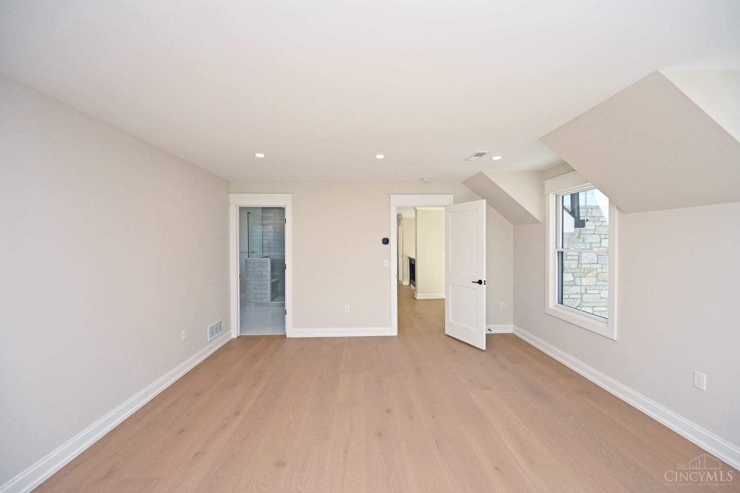 1080 Tuscany Place, Cincinnati, OH, 45226 — photo 32